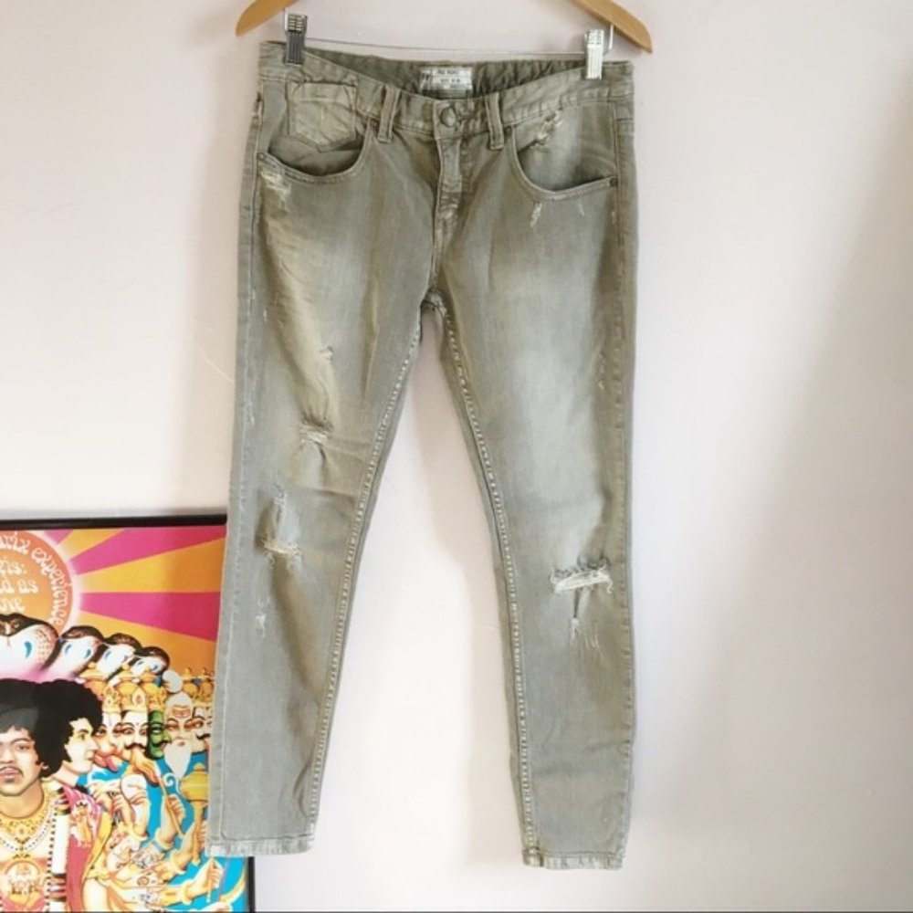 Free People Green Gray Distressed Low Rise Jeans Cute small pocket